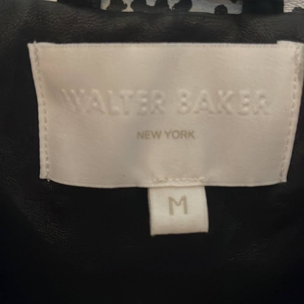 Stylish Black and White Leather Jacket - Picture 4 of 4